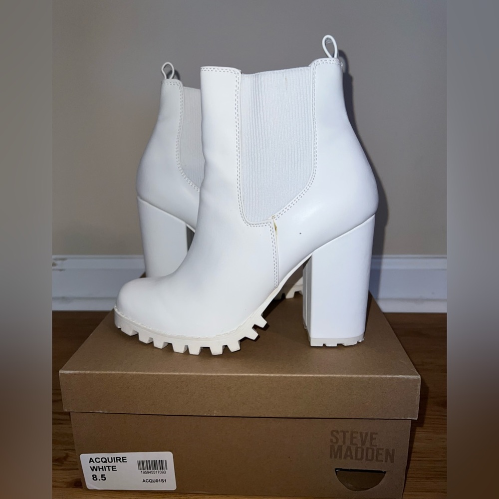 STEVE Madden Acquire White Heeled Boot